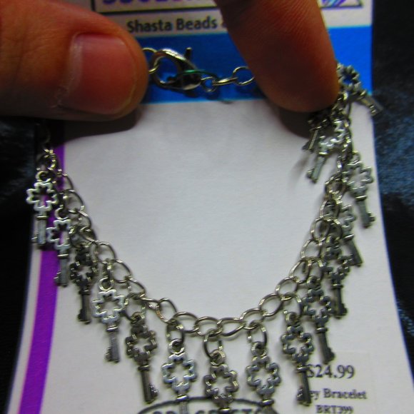 Key Charms Jewelry Bracelet Adjustable Lobster Claw Clasp - Picture 4 of 4